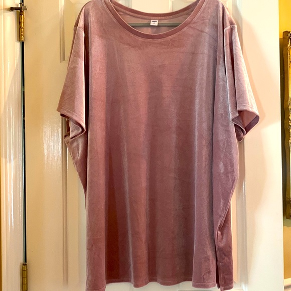 Old Navy Tops - Plus size pink velvet shirt